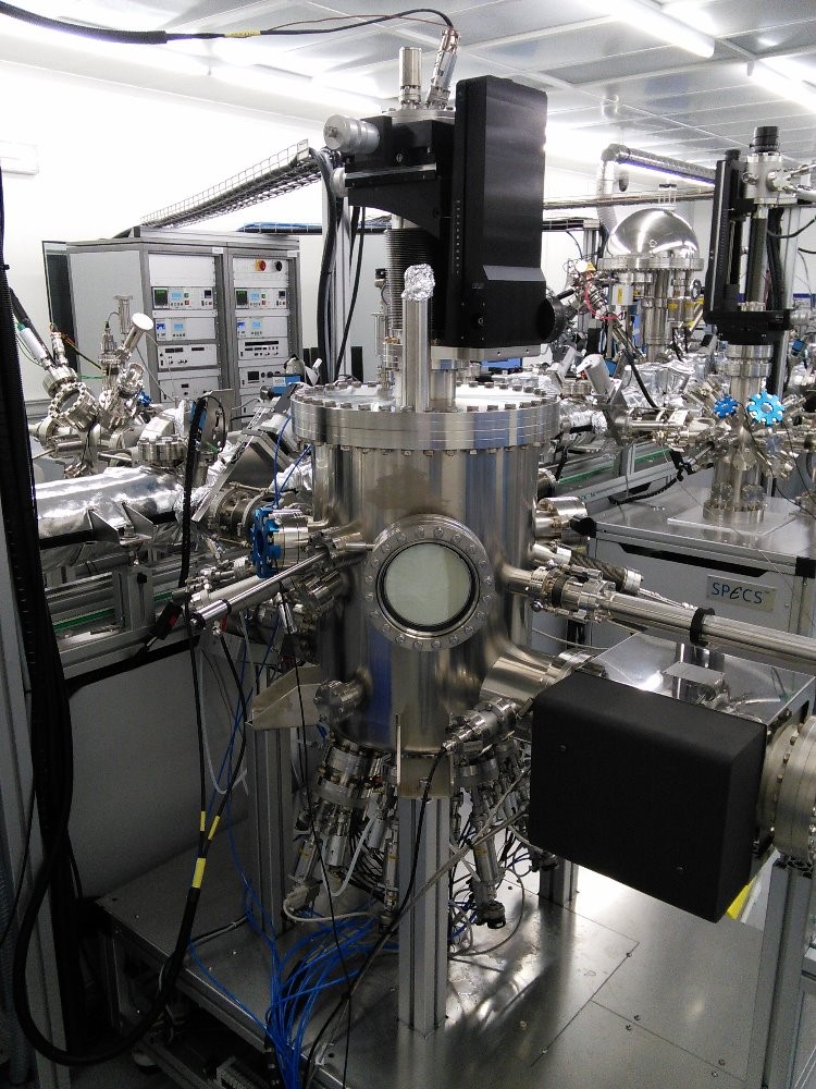 Ultra High Vacuum Preparation And Analytical System UHV CLUSTER Ultra High Vacuum Preparation And Analytical System UHV CLUSTER